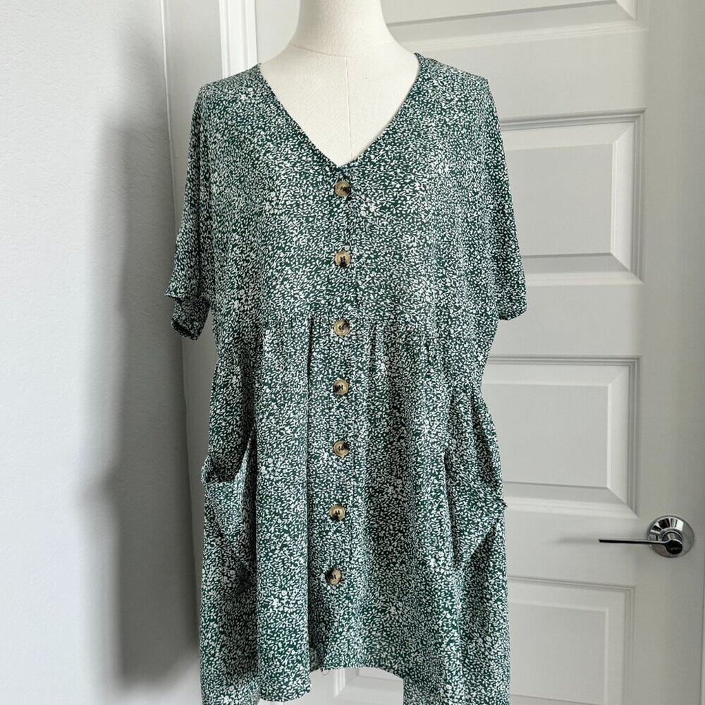 Princess Polly Flowy Babydoll Mini Dress. Green Floral Oversized. Size 4